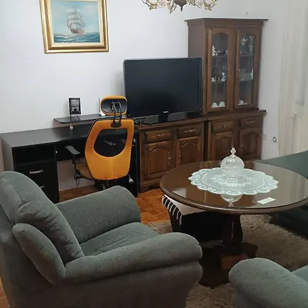 Zdenka 2 Apartman *